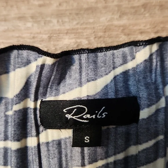 Rails Aasia Patterned Top - Picture 4 of 5